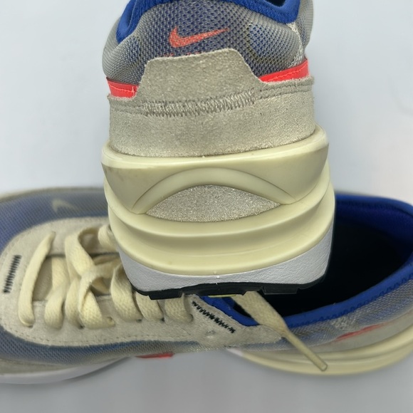 Nike Men's Blue and Cream Sneakers - Picture 11 of 15